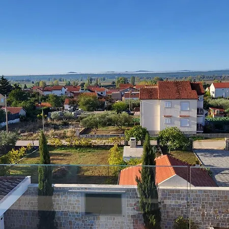 Nena Villa Kakma
