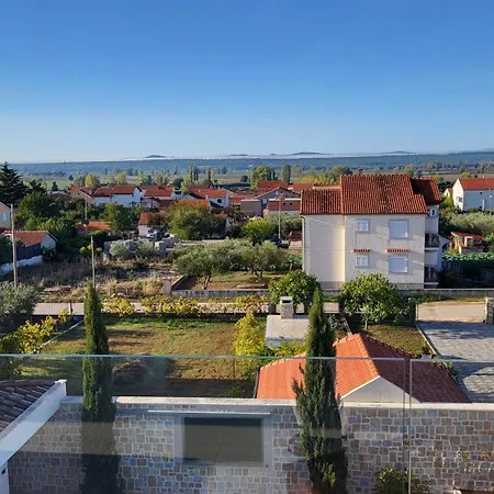 Nena Villa Kakma