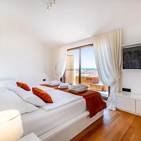 Nena Villa Kakma